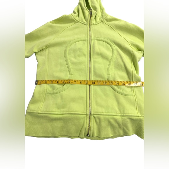 Green Lululemon scuba zip up - Picture 7 of 7